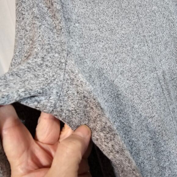 Lane Bryant 22 24w plus size lightweight sweater black gray heather relaxed fit - Picture 8 of 9